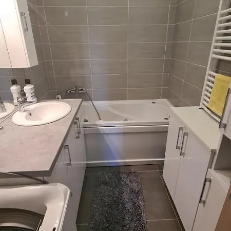 Apartman Pecs Mellett Komló